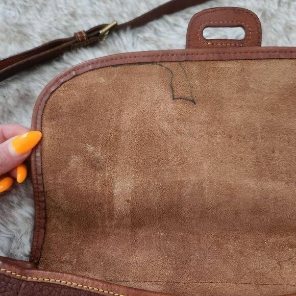 Dooney‎ & Bourke Vintage Brown Leather Crossbody Bag - Picture 7 of 11